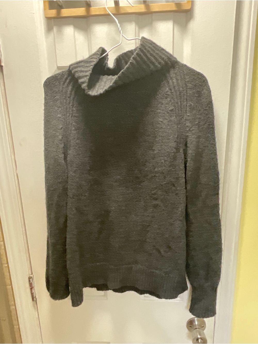 Old Navy Sweat and Savasana Merino Wool Turtleneck Sweater Size M